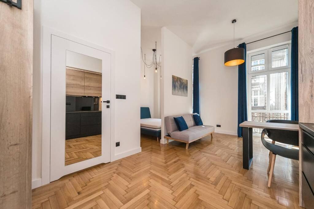 Studio Matejki C Bielsko-Biala Luaran gambar